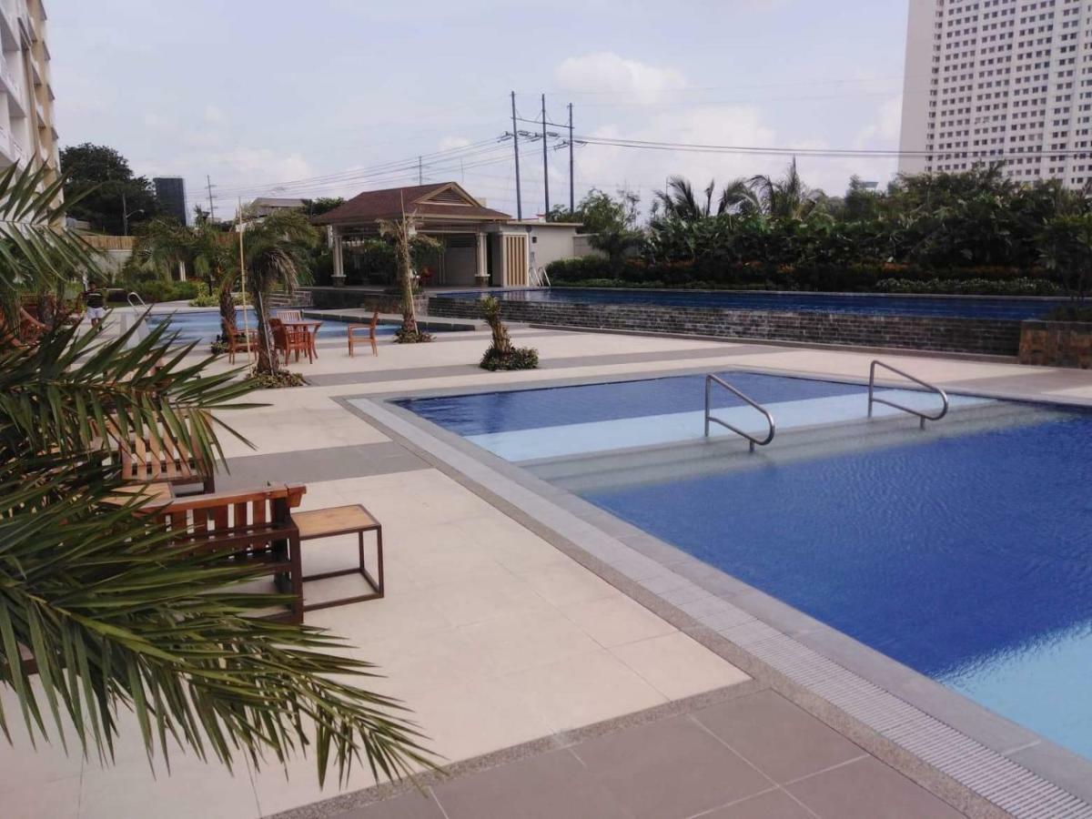 מנילה Viera Residence מראה חיצוני תמונה